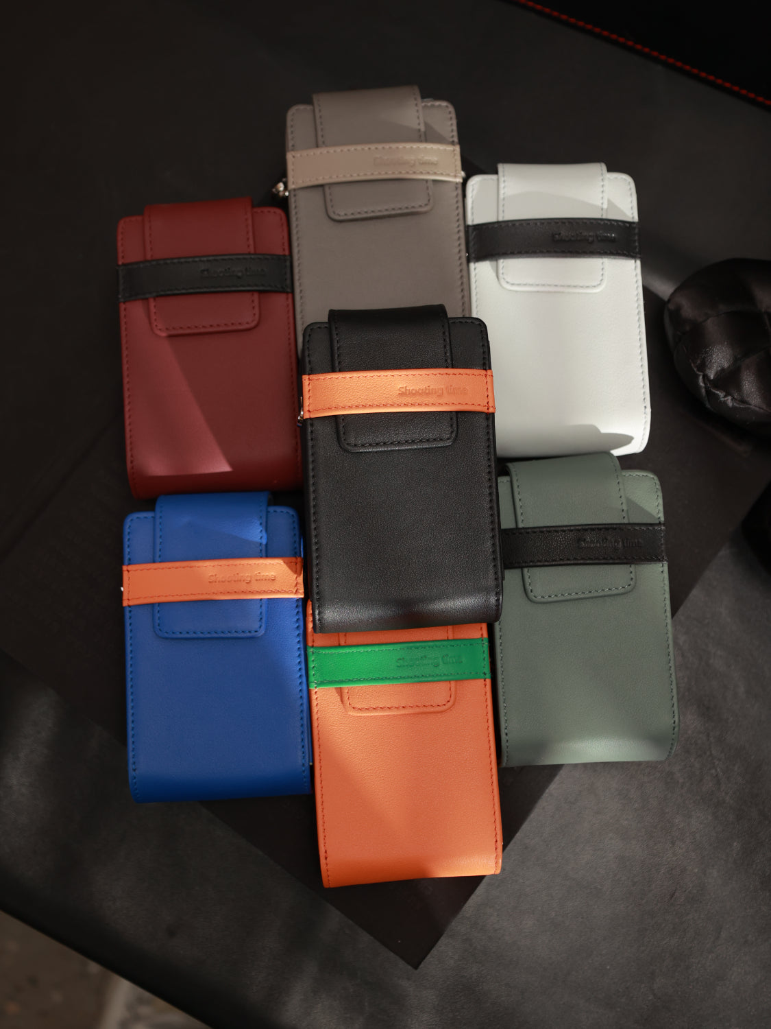 Cam-in leather carrying case for Ricoh GRii, GRiii, SONY Cyber-shot HX-V700, and CONTAX T cameras