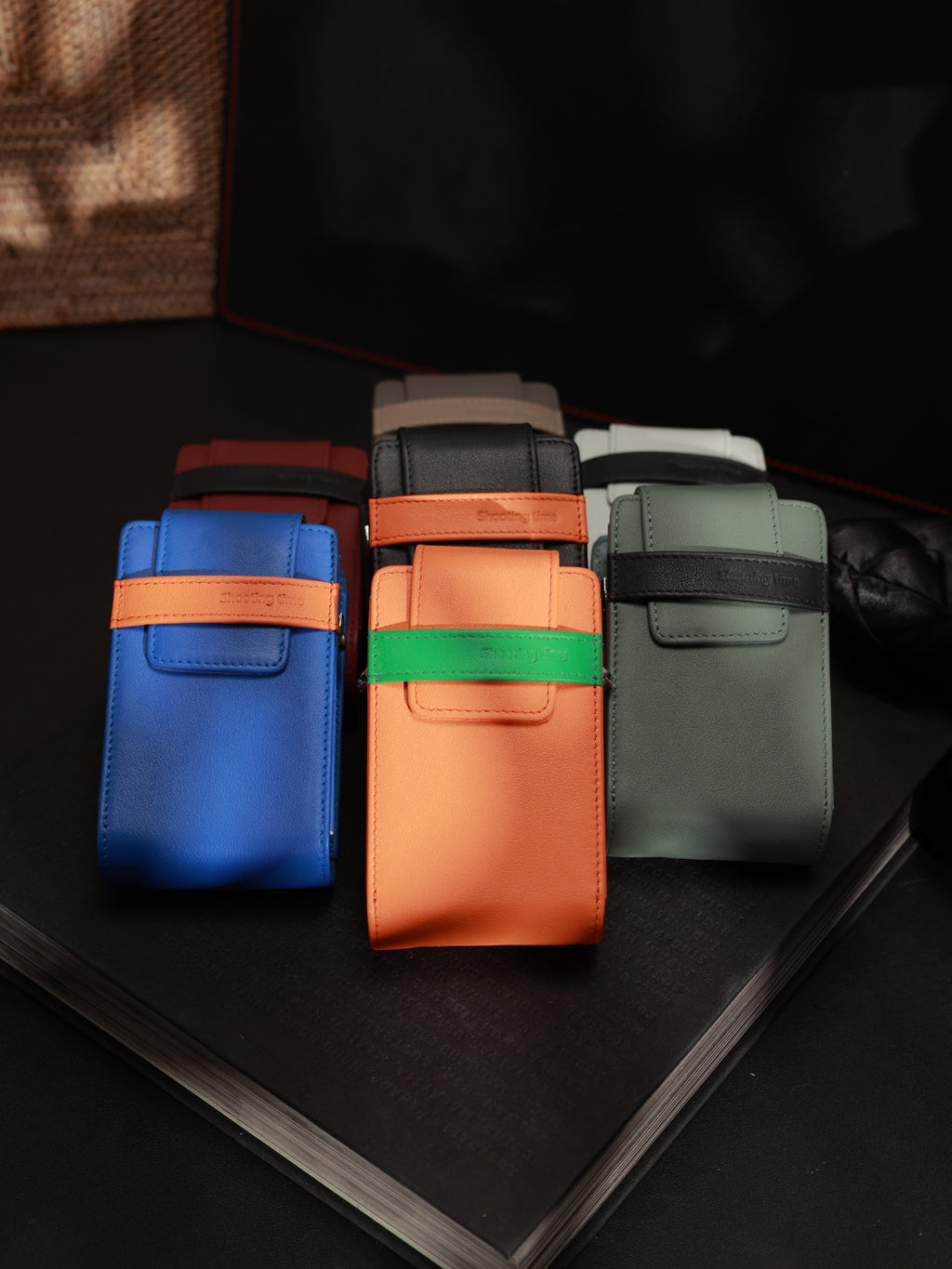 Cam-in leather carrying case for Ricoh GRii, GRiii, SONY Cyber-shot HX-V700, and CONTAX T cameras