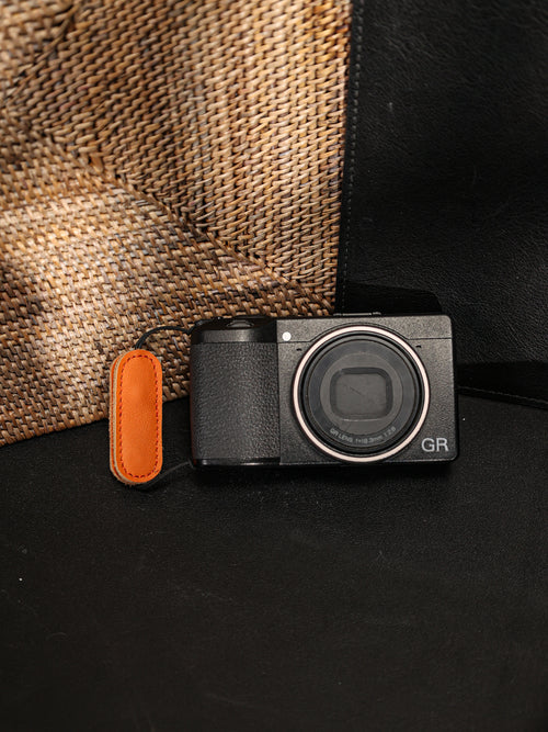 Cam-in  LWS-030 Series GR Genuine Leather Camera Finger Strap