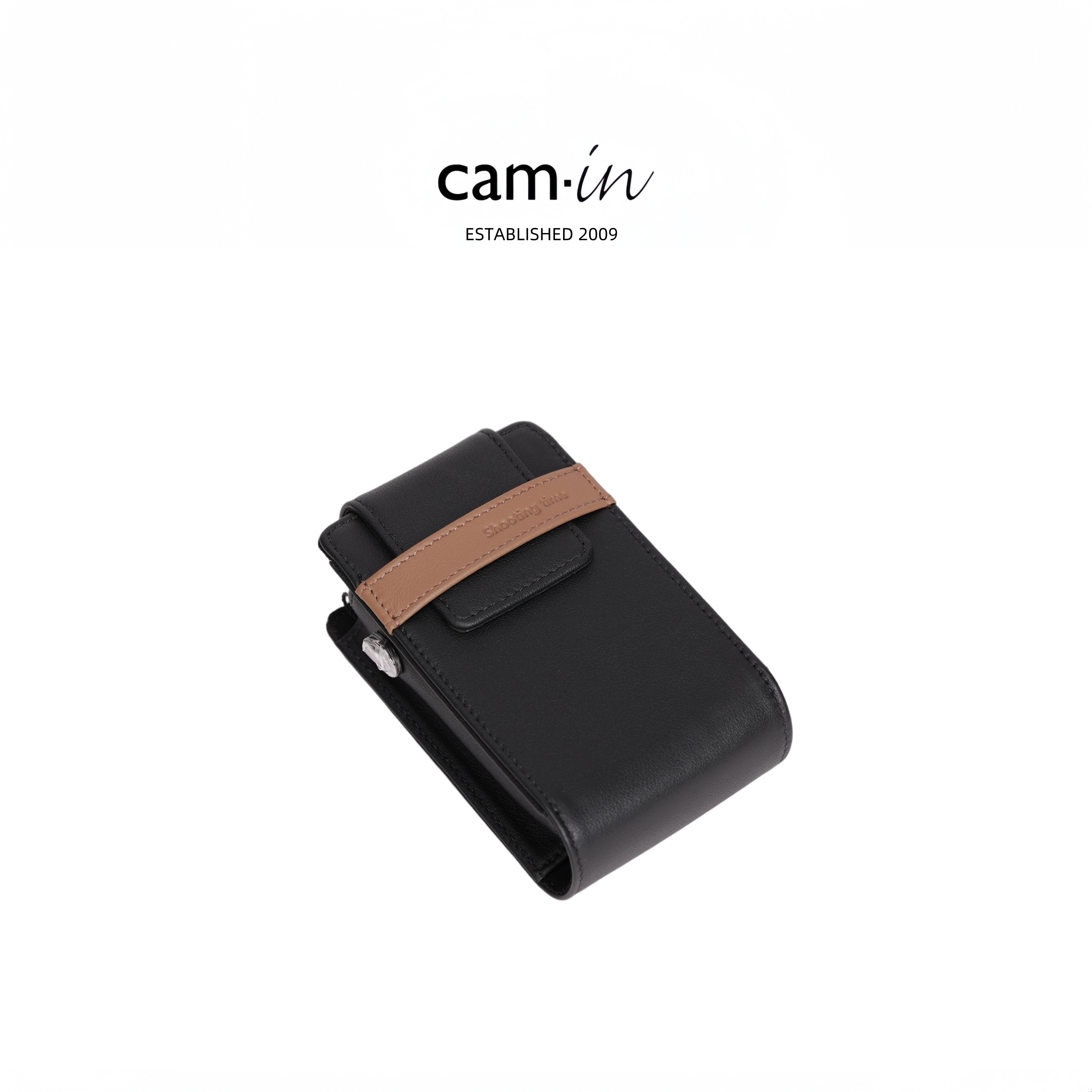 Cam-in leather carrying case for Ricoh GRii, GRiii, SONY Cyber-shot HX-V700, and CONTAX T cameras